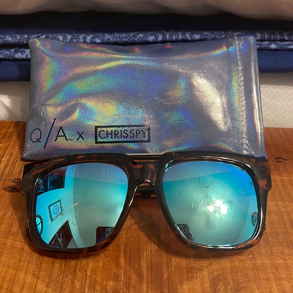 QUAY Sunglasses